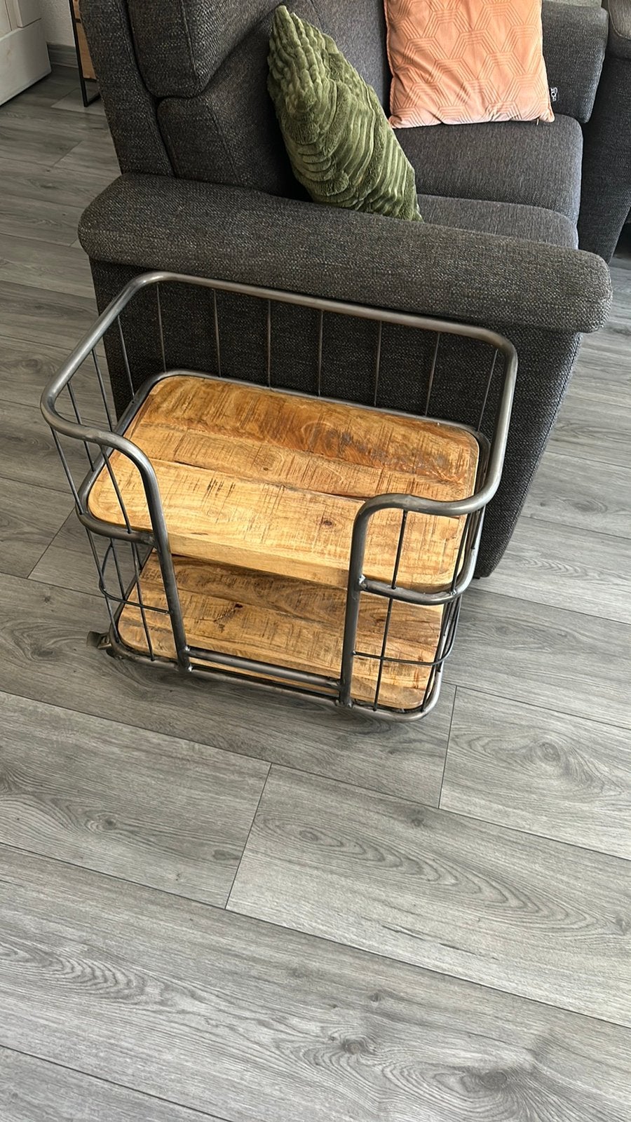 Mooie trolley, Ophalen, Zo goed als nieuw