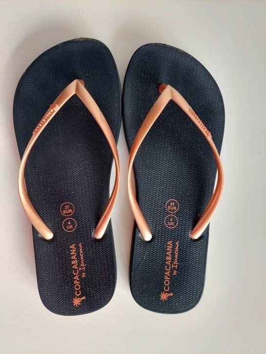 Mt 37 zwart, rosé teenslippers Copacabana, zgan!, Ophalen of Verzenden, Zo goed als nieuw, Meisje, Overige typen