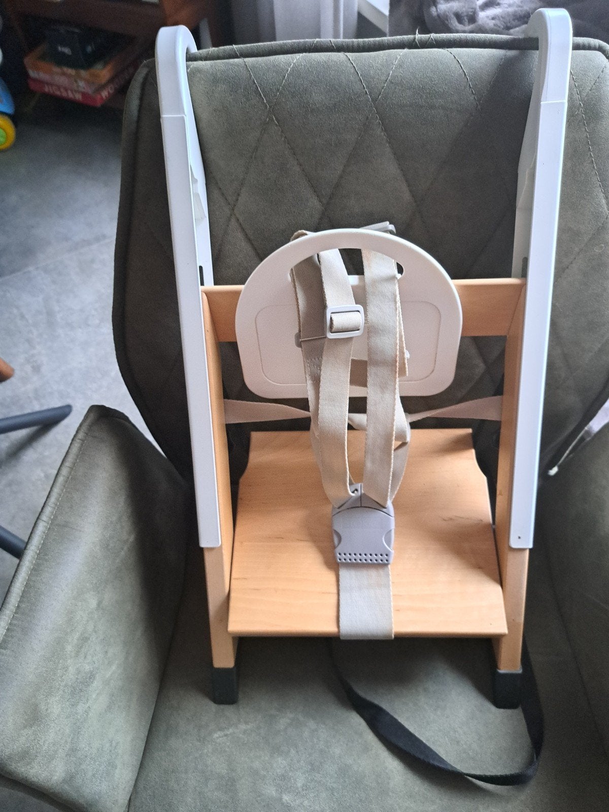 Stokke kinderstoel verhoger, Kinderen en Baby's, Kinderstoelen, Zo goed als nieuw, Meegroeistoel, Ophalen