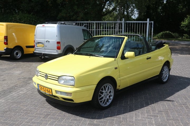 Volkswagen Golf Cabriolet 1.8 SCHUURVONDST (bj 1998), Stof, Zwart, Cabriolet, Bedrijf
