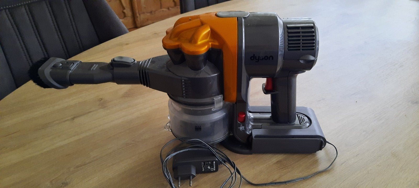 Dyson DC16 Kruimelzuiger - Handige Draadloze Stofzuiger, Ophalen of Verzenden, Kruimeldief