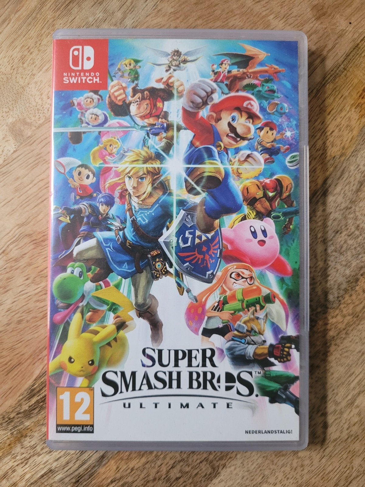 Super Smash Bros. Ultimate - Nintendo Switch, Spelcomputers en Games, Games | Nintendo Switch, Vechten, Ophalen of Verzenden, Zo goed als nieuw