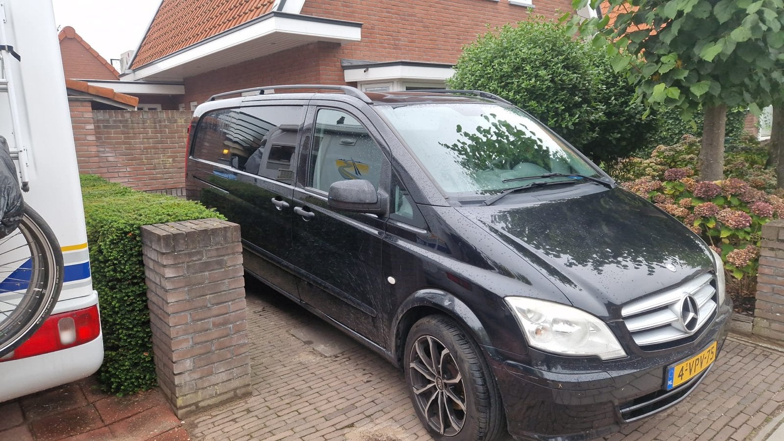 Mercedes vito 113 cdi AUTOMAAT, Auto's, Automaat, 4 cilinders, Zwart, Diesel