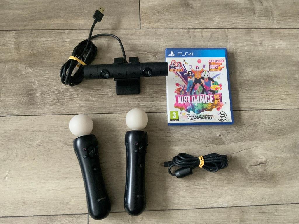 PS4 Complete Just Dance Set Spel + Camera + Controllers, Muziek, Ophalen of Verzenden, Zo goed als nieuw, 3 spelers of meer