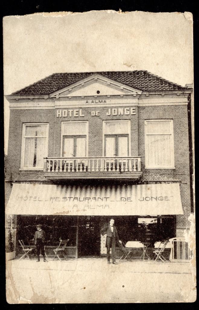 Ansicht; Assen - Hotel - Restaurant de Jonge A. Alma 1917, Verzamelen, Ophalen of Verzenden, Voor 1920, Gelopen, Drenthe
