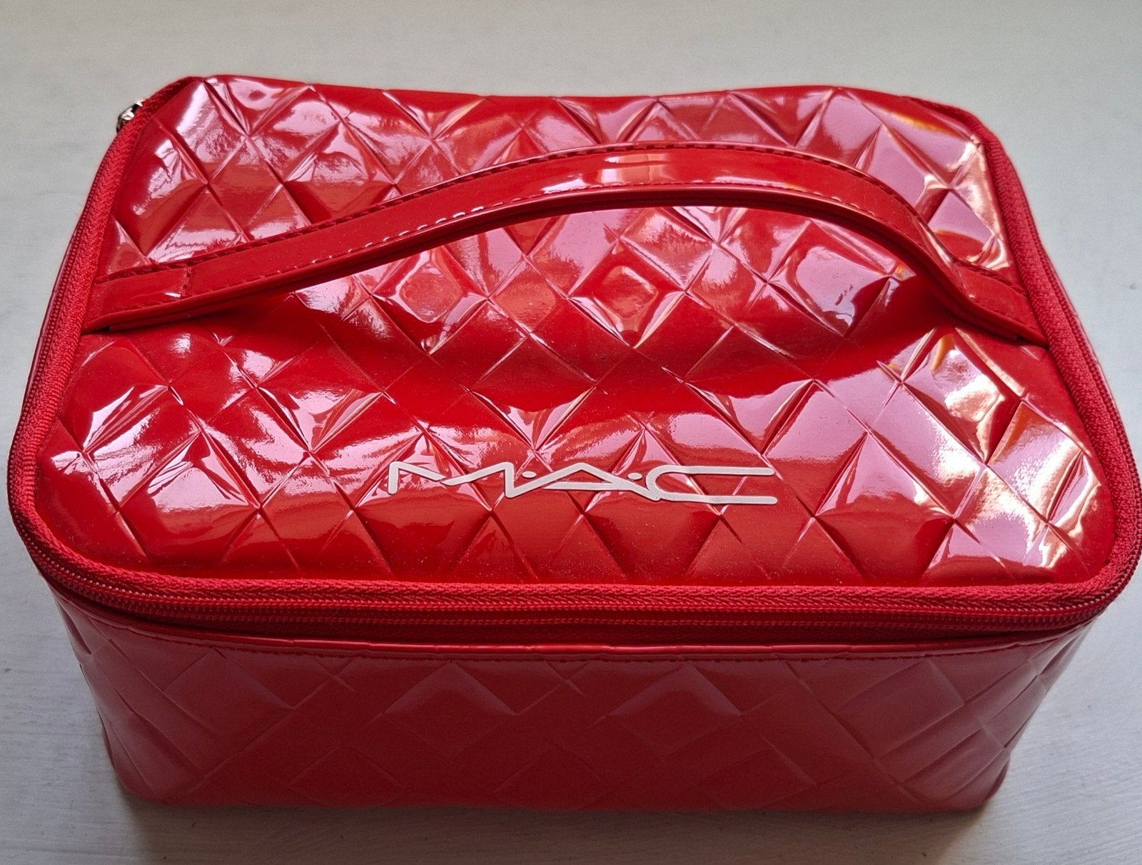 MAC Make-up Tas Rood - Nieuw, Ophalen of Verzenden, Nieuw, Rood, Softcase