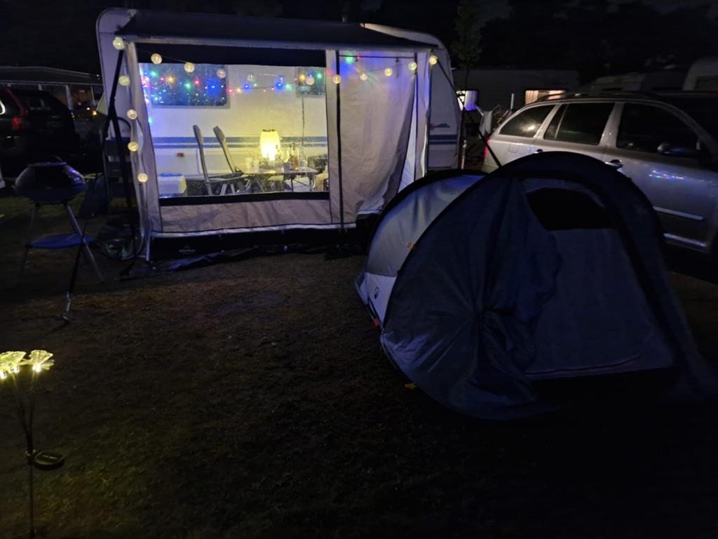 Thule zakluifel 3 x2,5m met Obelink zij-en voorwand., Caravans en Kamperen, Ophalen