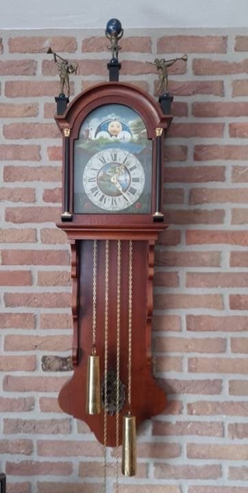 Antieke Friese Staartklok met Maanstand en Slagwerk, Ophalen