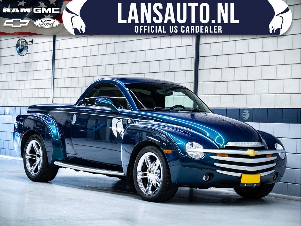 Chevrolet SSR | Grijs kenteken | 6.0L V8 Corvette engine 400, 2135 kg, Leder, Bedrijf, 2 stoelen