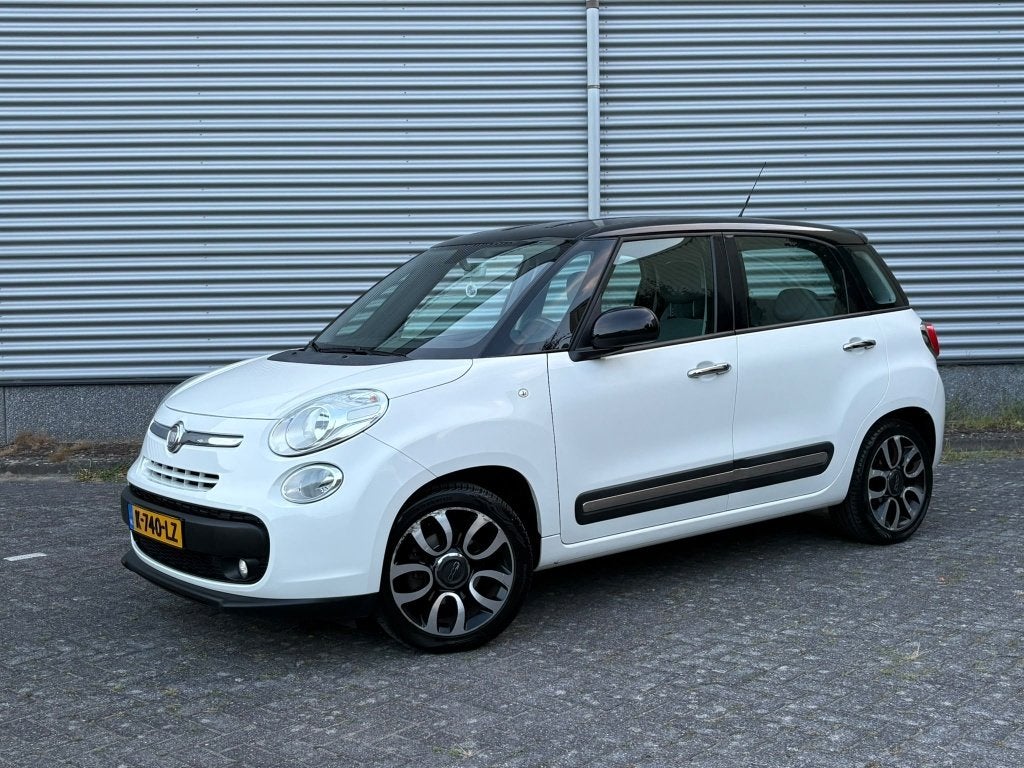 Fiat 500L 1.4 Lounge Airco PDC Distibutie V.V. Cruise Netjes, Voorwielaandrijving, Gebruikt, Euro 6, 400 kg