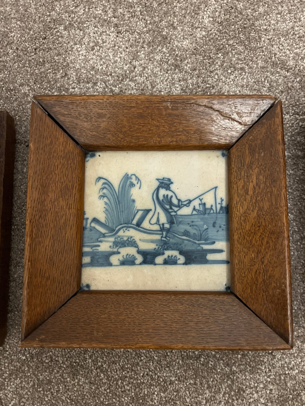 Klassieke Delfts blauwe wandtegel met visser in lijst, Ophalen of Verzenden