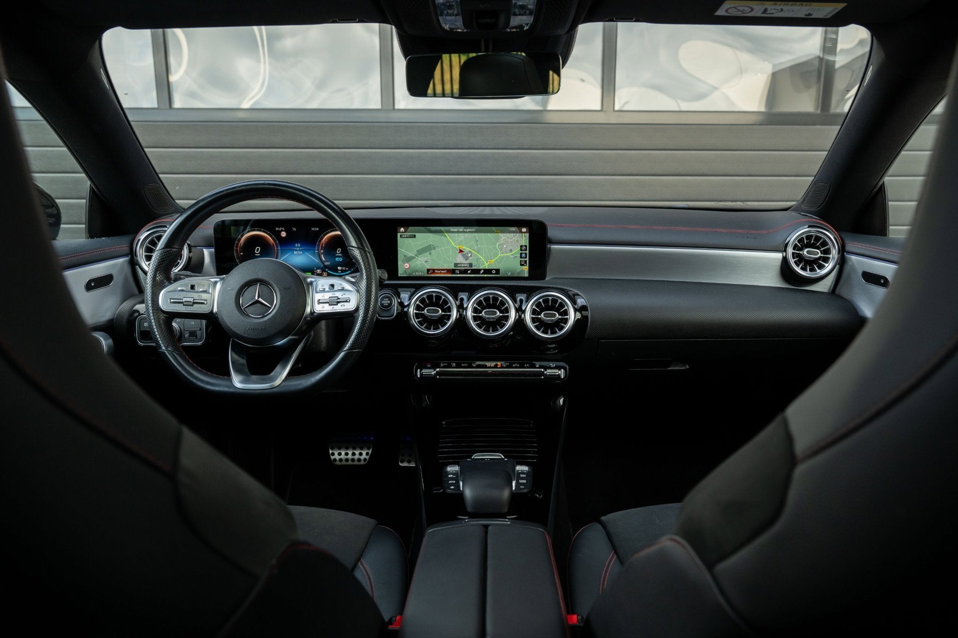 Mercedes-Benz CLA-klasse Shooting Brake 250 e Premium|AMG li, Auto's, Mercedes-Benz, CLA, Gebruikt, 4 cilinders, 161 pk