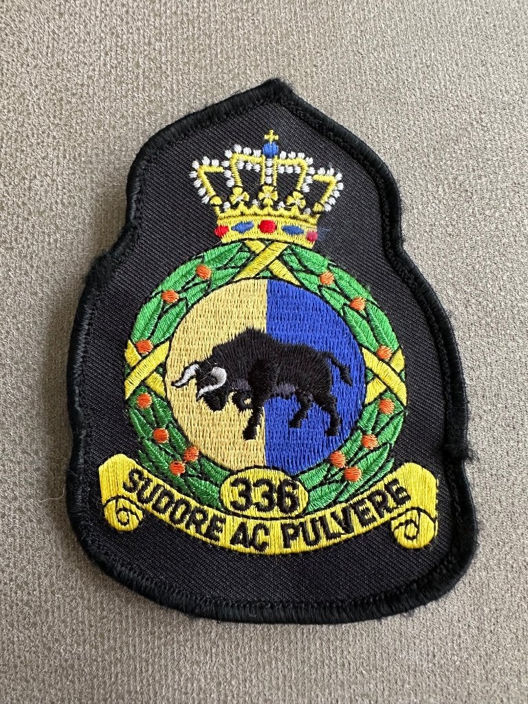 336 Sqn patch, Ophalen of Verzenden, Gebruikt, Patch, Badge of Embleem
