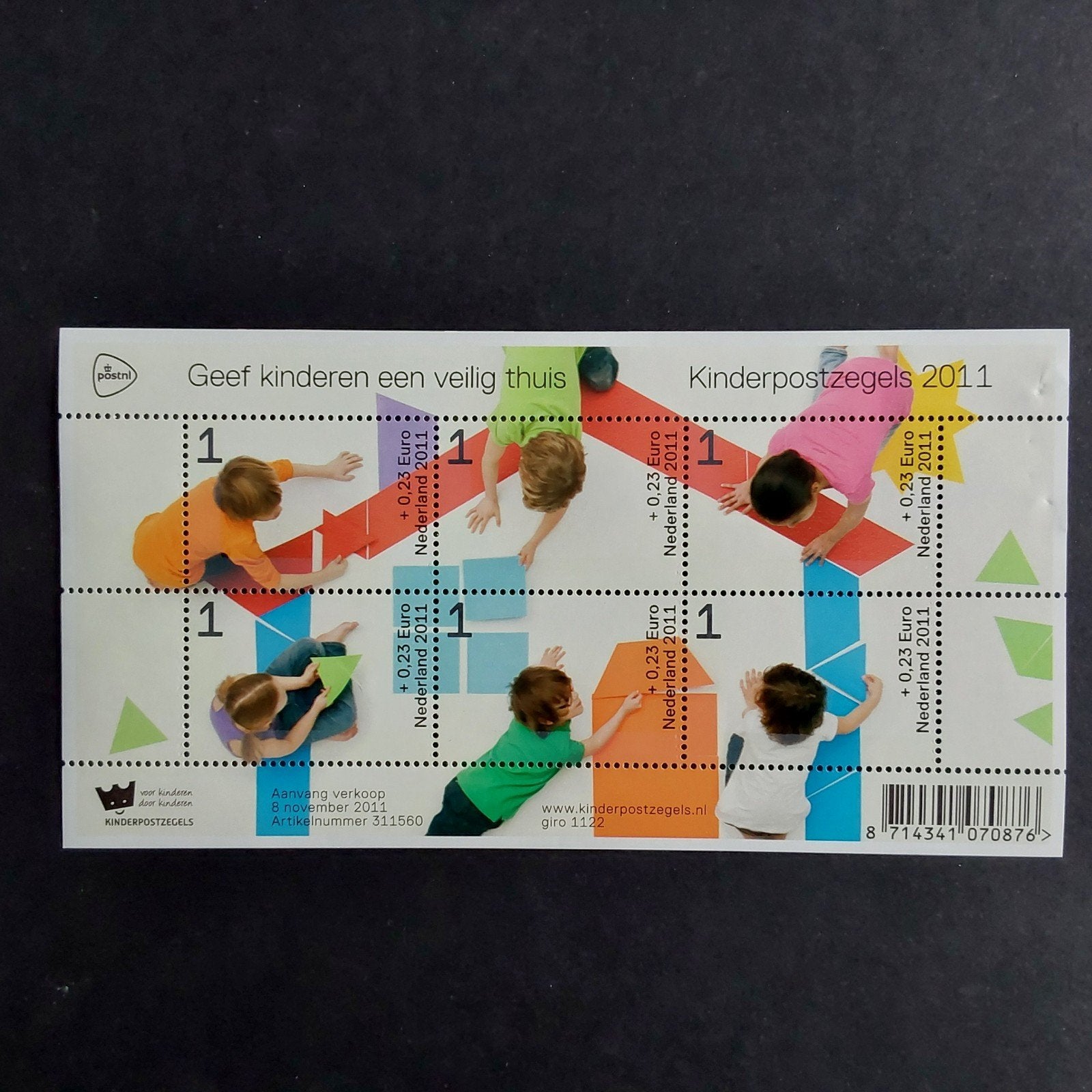 Kinderpostzegels 2011 - Geef kinderen een veilig thuis, Postzegels en Munten, Postzegels | Nederland, Verzenden, Na 1940, Postfris