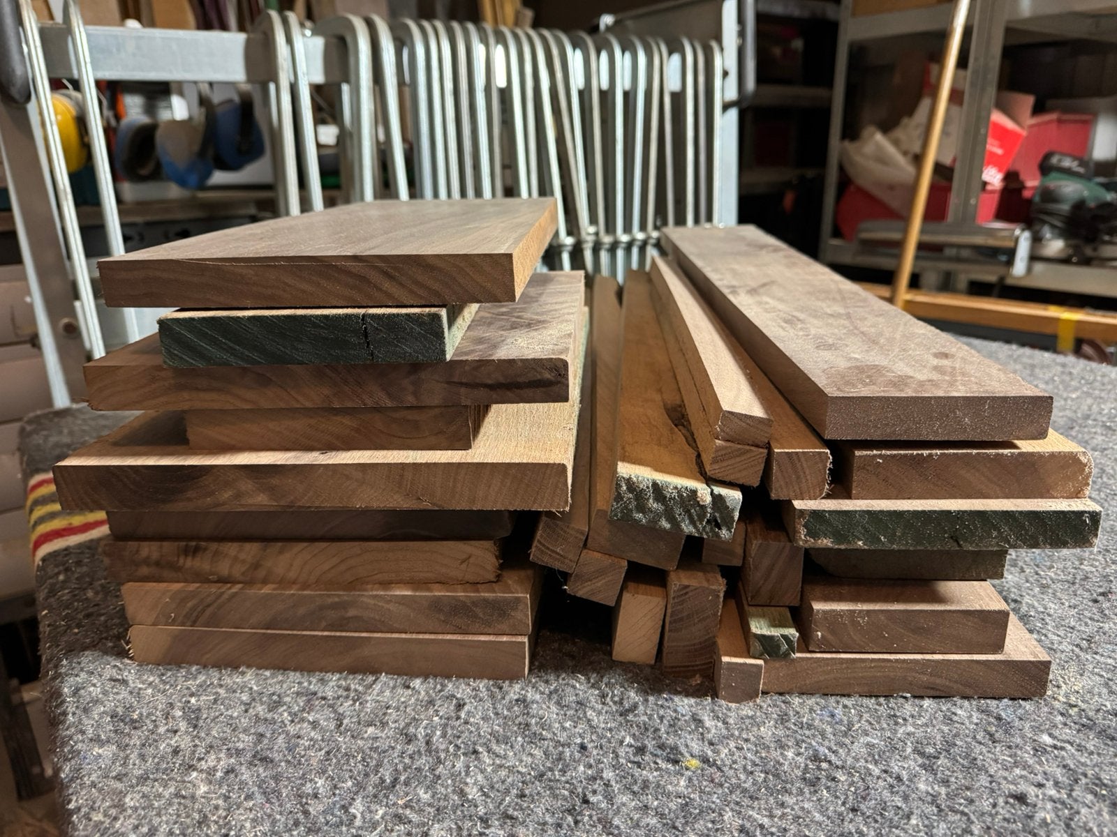 Restanten massief notenhout, Ophalen, Minder dan 25 mm, Nieuw, Plank