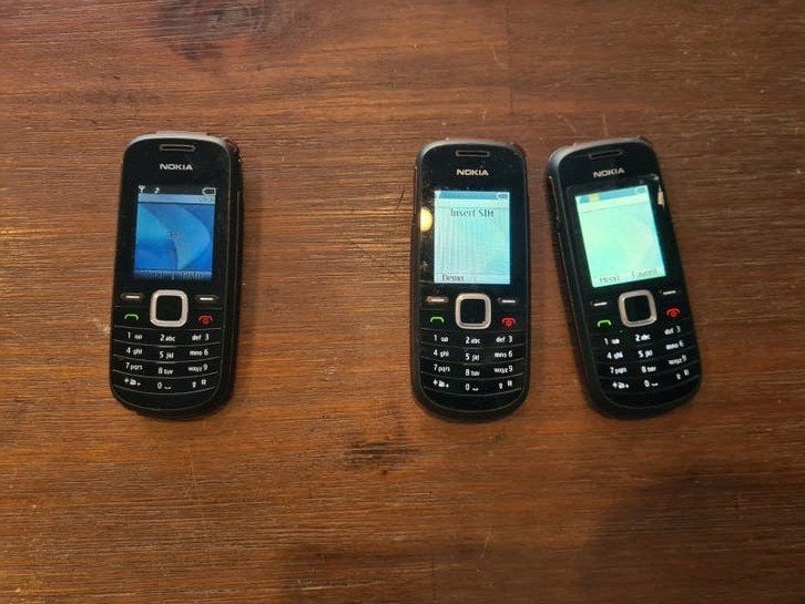 3x Nokia 1661-2 - Werkt perfect, zonder oplader, Ophalen of Verzenden, Zwart