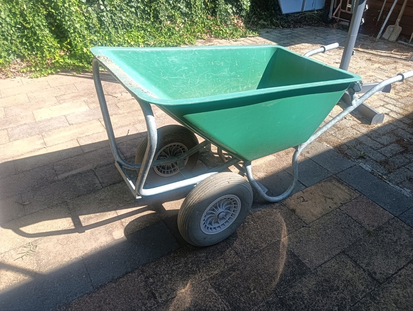 Kruiwagen met dubbele banden, Ophalen, Gebruikt, Handmatig, Tweewielig