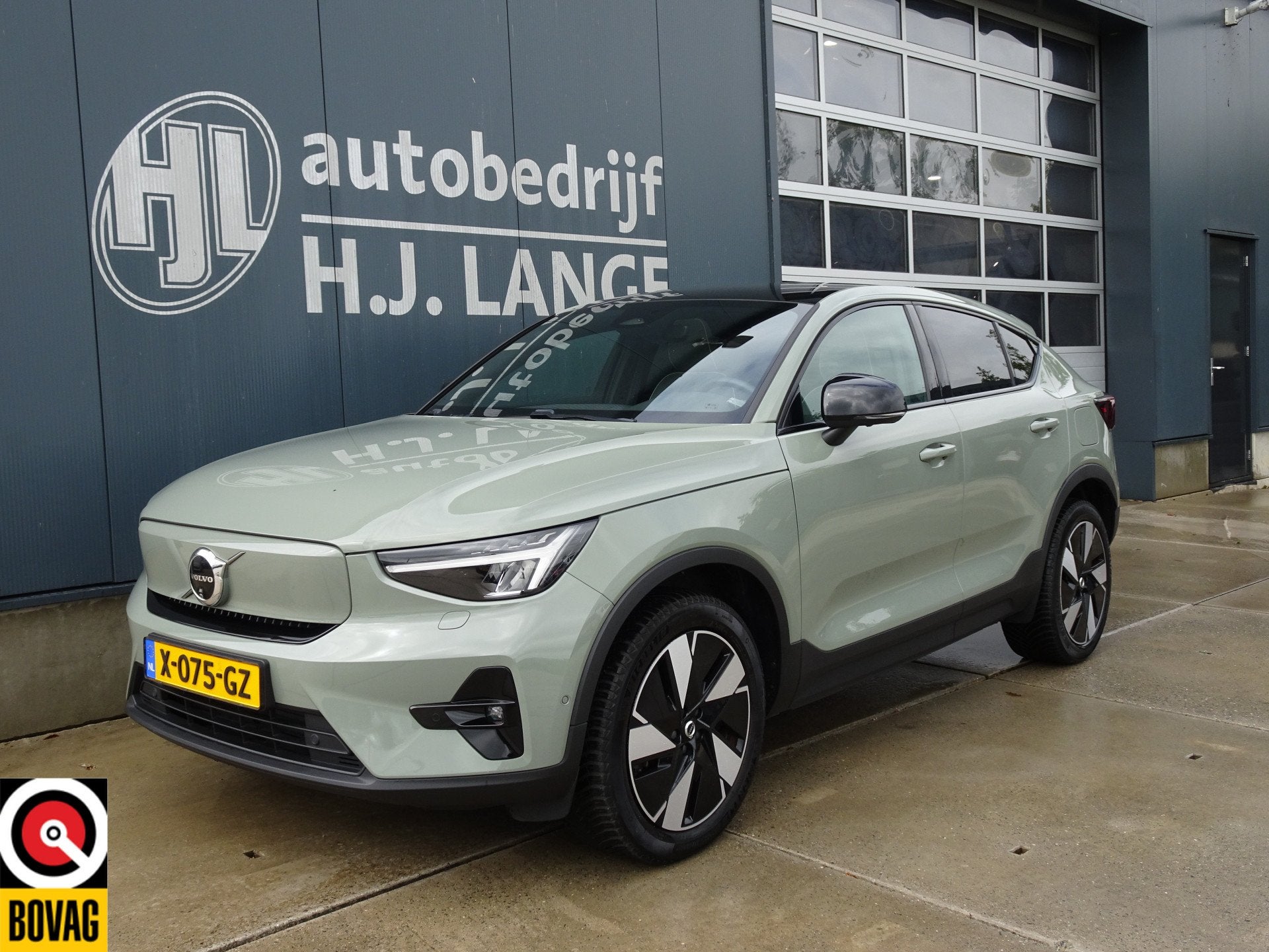 Volvo C40 Extended Range Ultimate 82 kWhSOH95% (bj 2023), Gebruikt, 576 km, Origineel Nederlands, Grijs