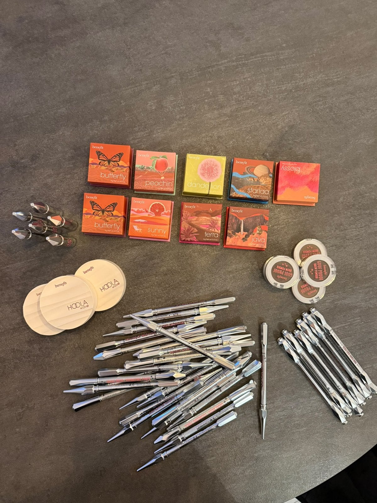 Partij Benefit Make-UP!!, Overige kleuren, Gehele gezicht, Ophalen of Verzenden, Zo goed als nieuw