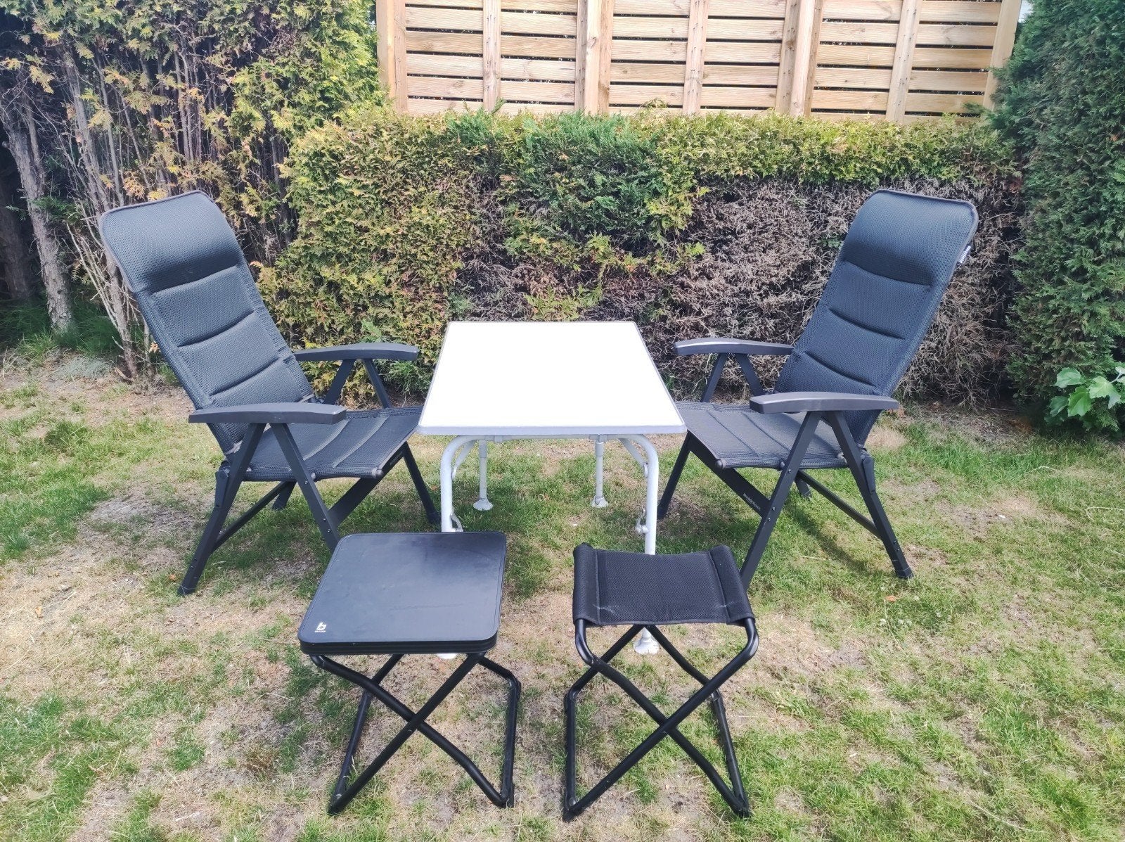 Westfield Campingstoelen en Tafel Set - als nieuw, Ophalen, Zo goed als nieuw, Campingstoel