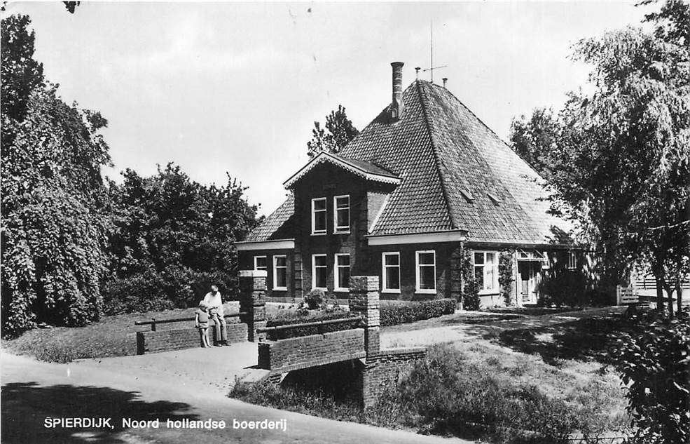 304-225-035 Spierdijk Noord Hollandse boerderij, Verzamelen, Ansichtkaarten | Nederland, Verzenden, Voor 1920, Noord-Holland