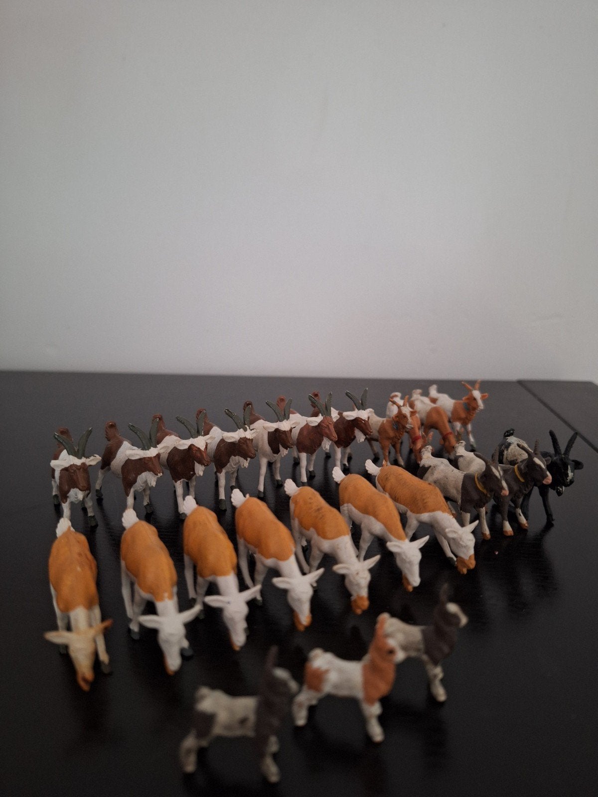 Britains Geiten, Bokken en Lammeren - 21 stuks, Hobby en Vrije tijd, Ophalen of Verzenden, Gebruikt, Tractor of Landbouw, Britains