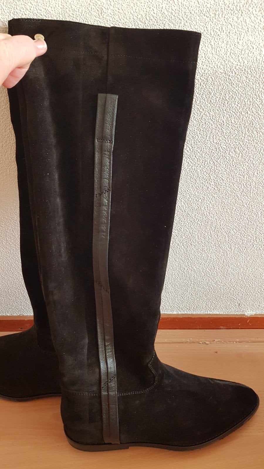 Fred de la Bretoniere zwarte suède laarzen maat 38 NIEUW, Kleding | Dames, Hoge laarzen, Liu Jo, Zwart, Nieuw