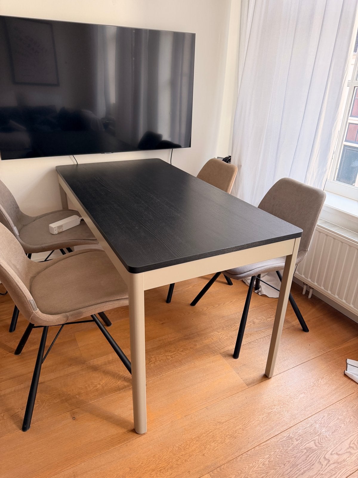 Ikea tafel - 140x70x75 cm - Zwart/Beige, Ophalen, Gebruikt, 100 tot 150 cm, 50 tot 100 cm