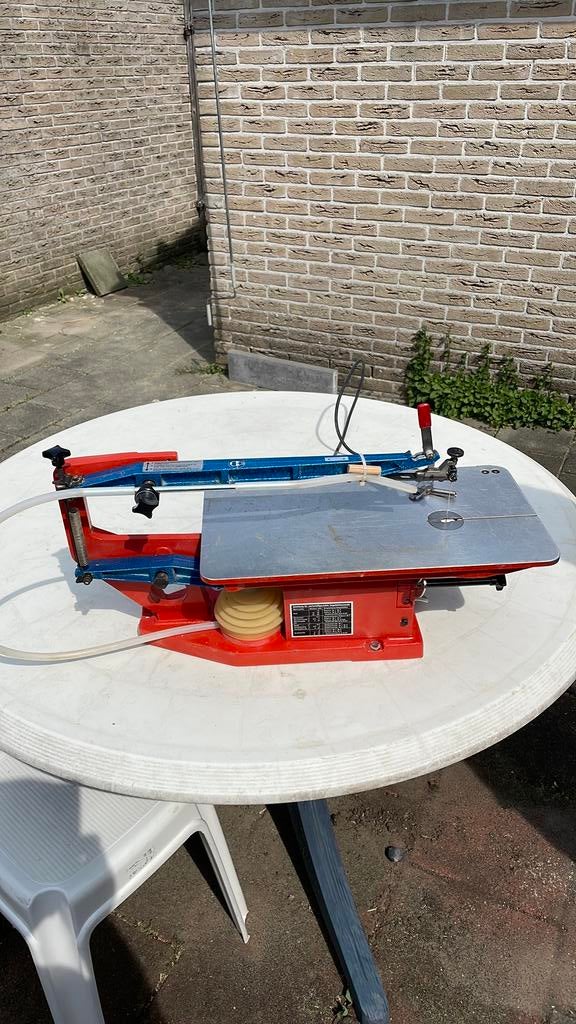 Hegner Elektrische figuurzaag, Ophalen, Gebruikt
