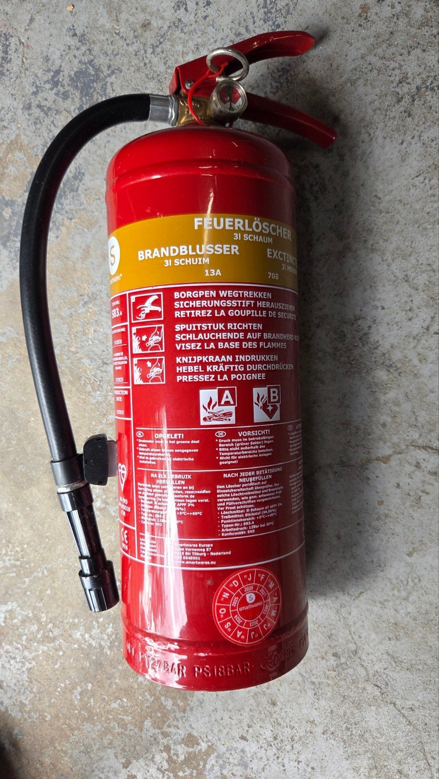 3 liter schuimblussers (niet bedrijfsmatig keurbaar), Ophalen of Verzenden, Zo goed als nieuw, Brandblusser