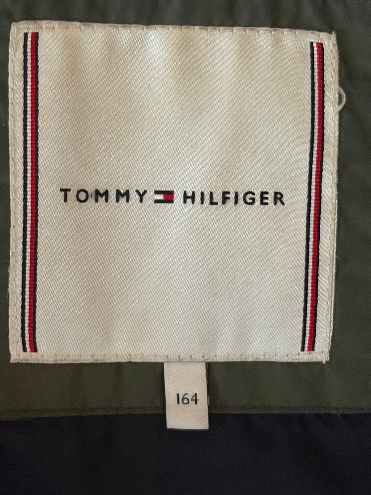 Mooie Tommy Hilfiger meisjes winterjas - Zo goed als nieuw, Ophalen of Verzenden, Zo goed als nieuw, Meisje, Jas