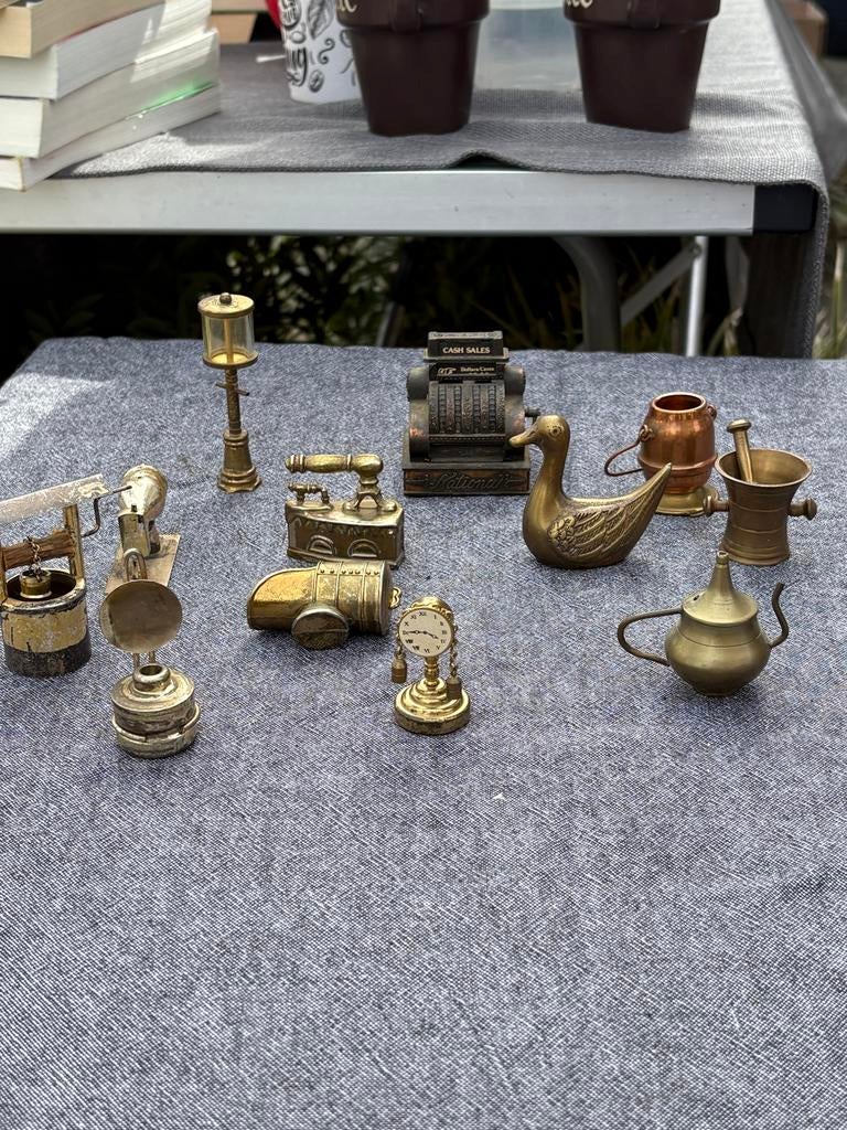 12 stuks miniatuur koper decoratie beeldjes, Antiek en Kunst, Ophalen