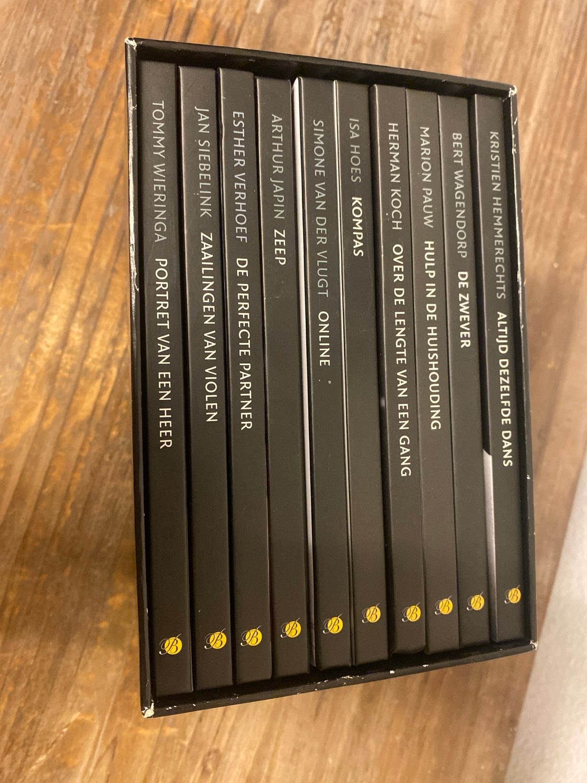 Literatuur Juweeltjes Boekenbox - 10 Boeken, Ophalen of Verzenden, Zo goed als nieuw, Nederland