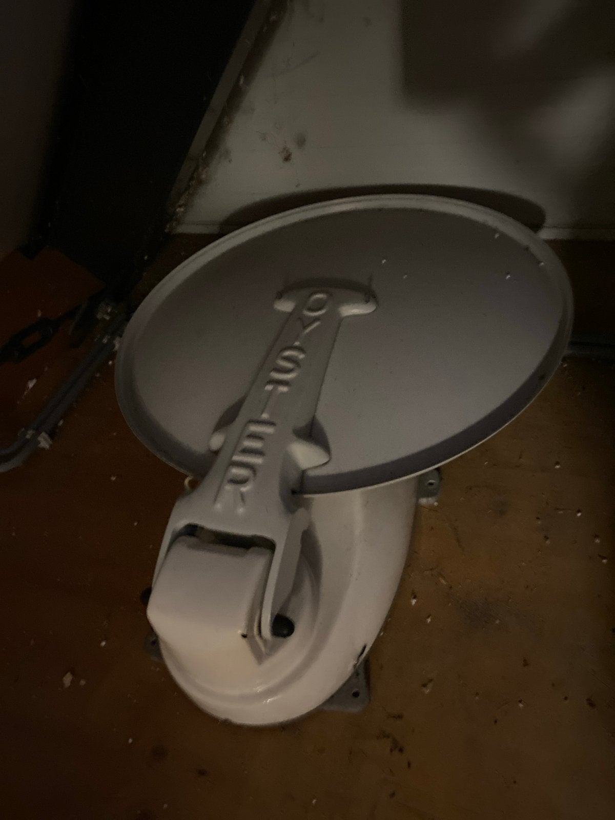 Automatische schotelantenne voor camper/caravan, Ophalen, Gebruikt, (Schotel)antenne, Overige merken