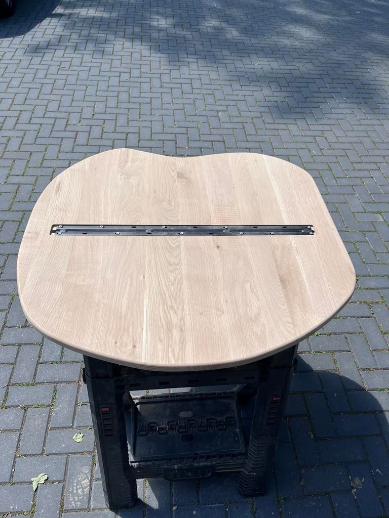 Organische salontafel 100x90x3 bol rustiek eiken, Ophalen, Eikenhout, Nieuw, 50 tot 100 cm