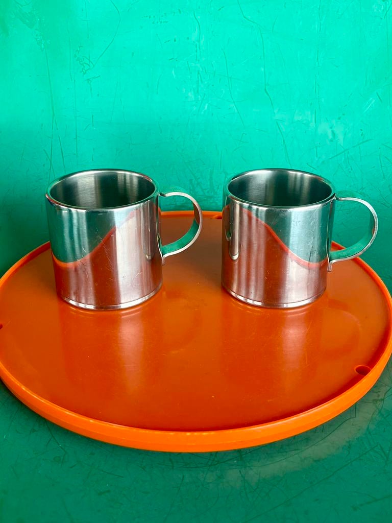 Vintage chrome mokken kopjes set dubbelwandig space age RVS, Huis en Inrichting, Keuken | Servies, Overige materialen, Gebruikt