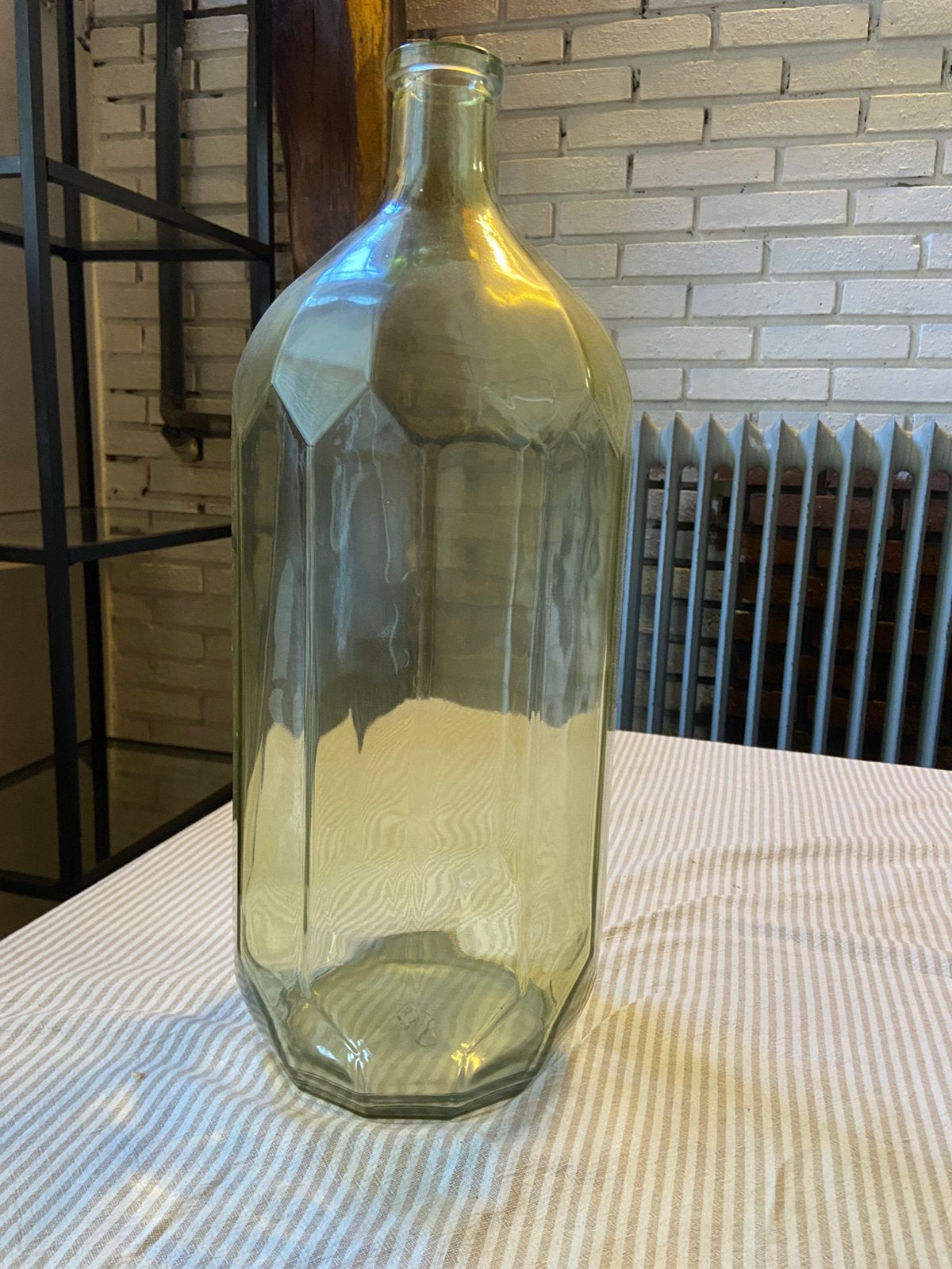 Grote decoratieve vaas, fles van glas, Huis en Inrichting, Woonaccessoires | Vazen, Ophalen, Zo goed als nieuw, Overige kleuren