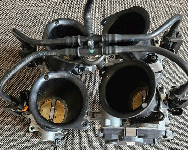 ducati multistrada v4 throttle body gasklephuis inlcinjector, Ophalen of Verzenden