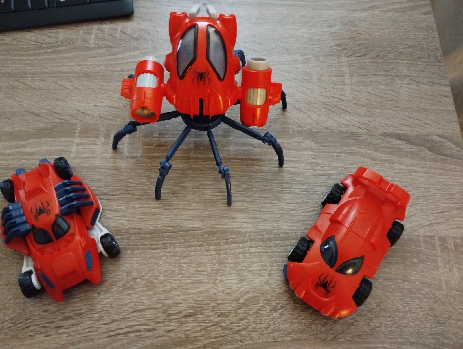 Spiderman speelgoed: 3 voertuigen en boekjes, Ophalen of Verzenden, Gebruikt, Jongen
