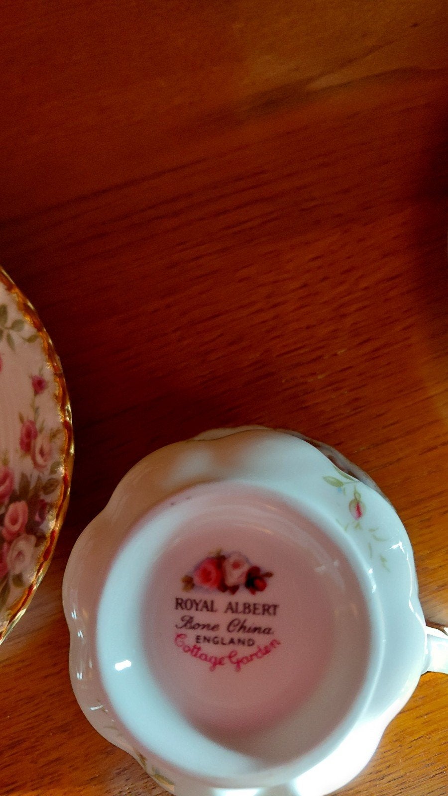 6 Royal Albert Cottage Garden kopjes en schotels, Antiek en Kunst, Ophalen
