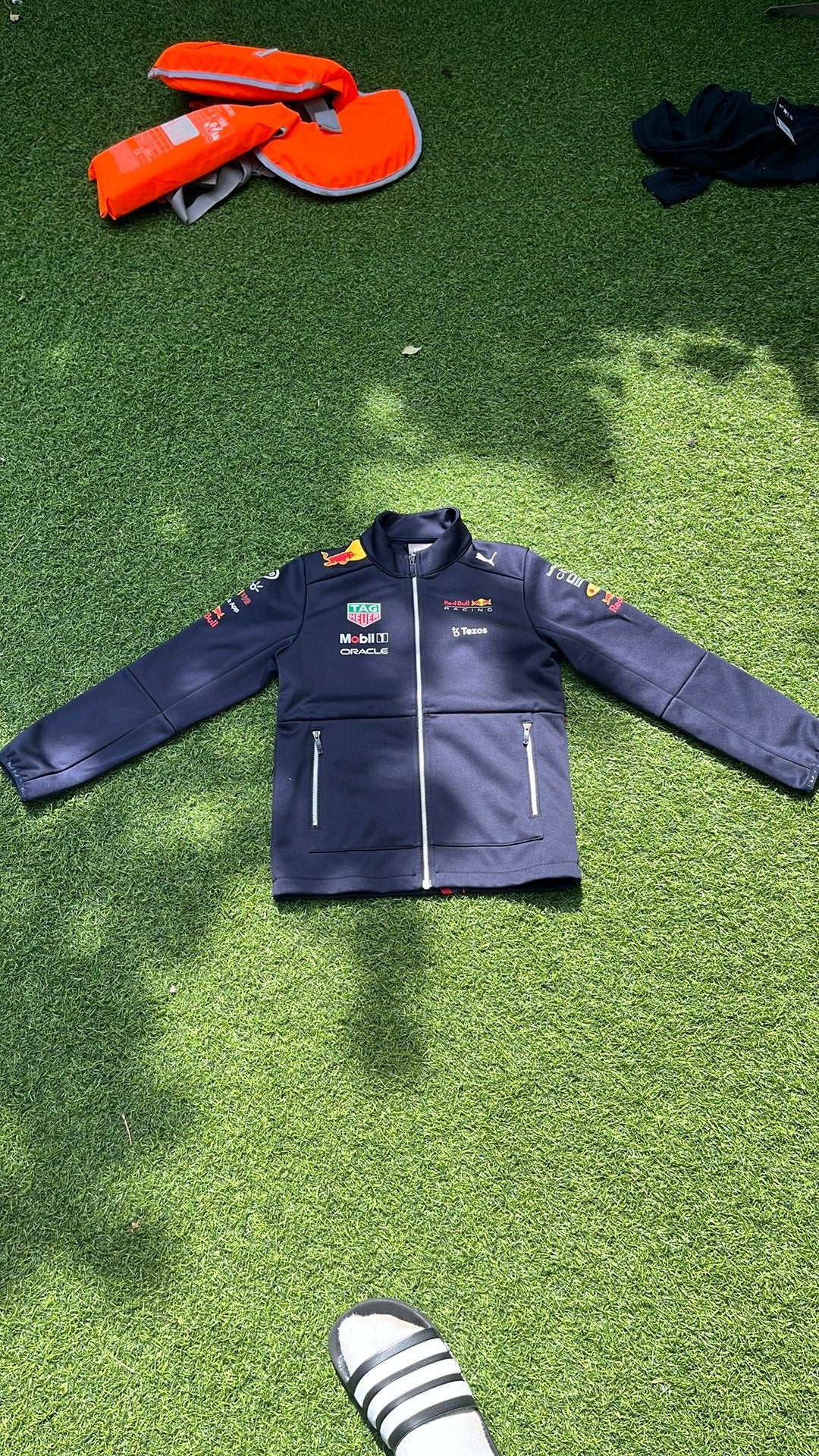 F1 redbull jasje kinderen, Ophalen, Zo goed als nieuw, Jongen of Meisje, Jas