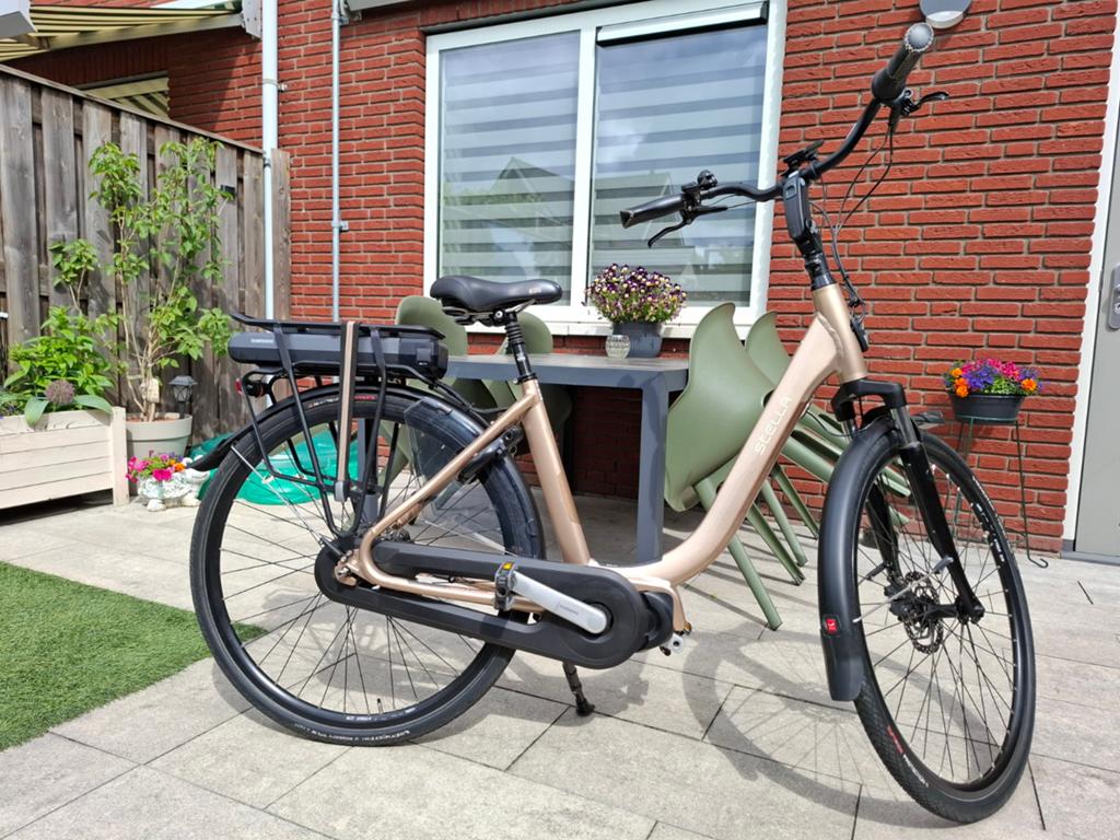 Stella Livorno Superior Gold elektrische damesfiets, Zo goed als nieuw, 47 tot 51 cm, 50 km per accu of meer, Ophalen