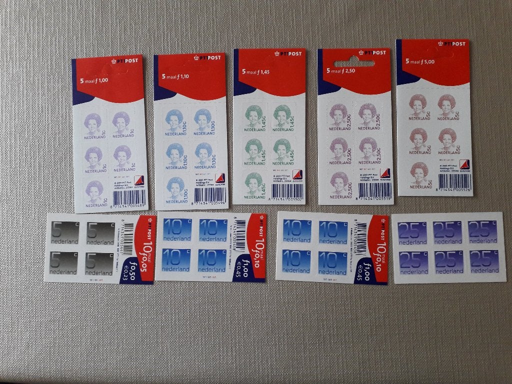 Partijtje Crouwel en Beatrix inversie op kaartjes van 5/10, Ophalen, Na 1940, Postfris
