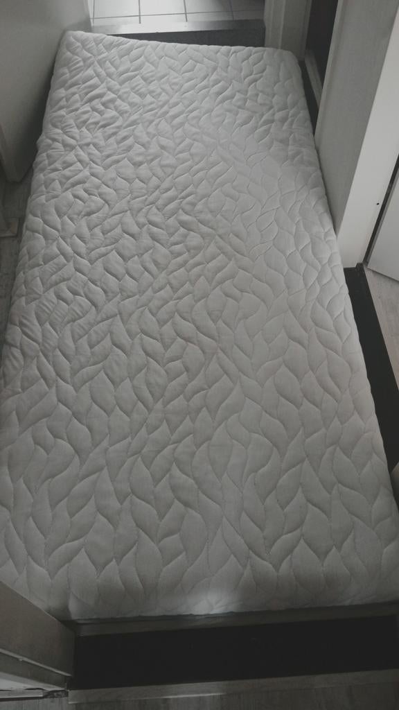 Alpine matras zo goed als nieuw + gratis lattenbodem, Ophalen of Verzenden, Zo goed als nieuw, Eenpersoons, 90 cm