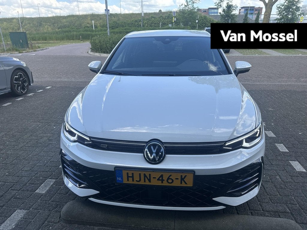 Volkswagen Golf 1.5 eTSI R-Line Edition | Automaat | Navigat