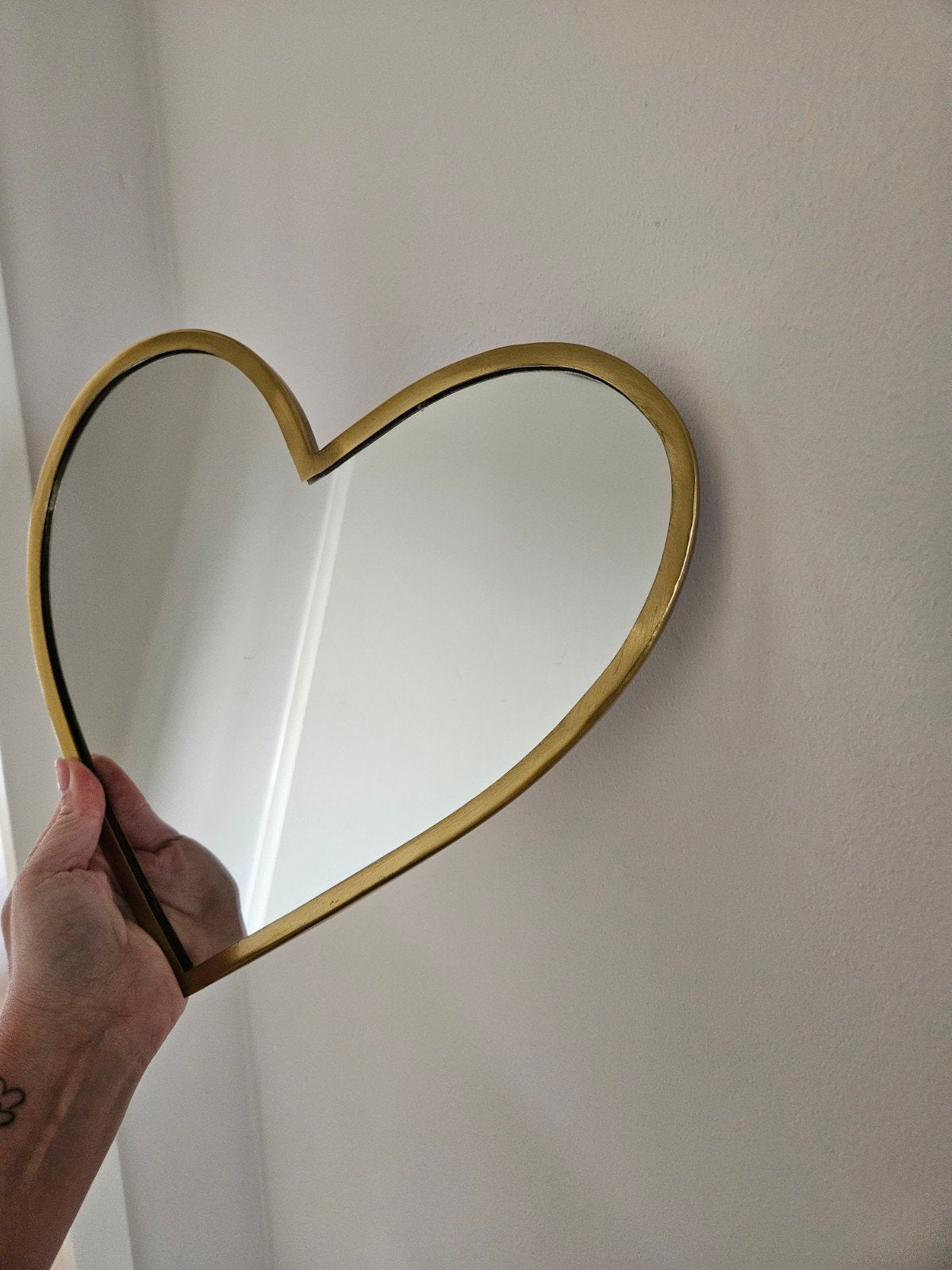 Gouden hartvormige spiegel, Huis en Inrichting, Woonaccessoires | Spiegels, Ophalen, Minder dan 50 cm, Zo goed als nieuw, Minder dan 100 cm
