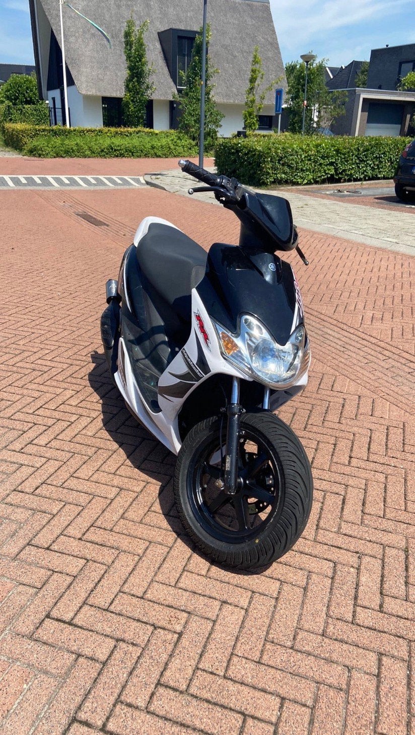 Yamaha jog rr, Fietsen en Brommers, Ophalen, Tweetakt, Overige modellen, Maximaal 45 km/u
