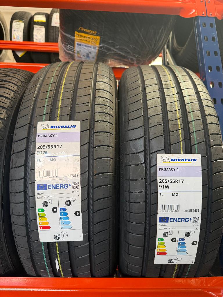 GLOEDNIEUW - Michelin Primacy 4 205/55R17 91W Zomerbanden
