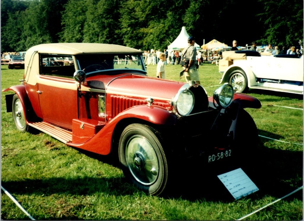 Bugatti   - 24 foto's - Oldtimers / Klassieke auto's III, Verzenden, Zo goed als nieuw, Auto's