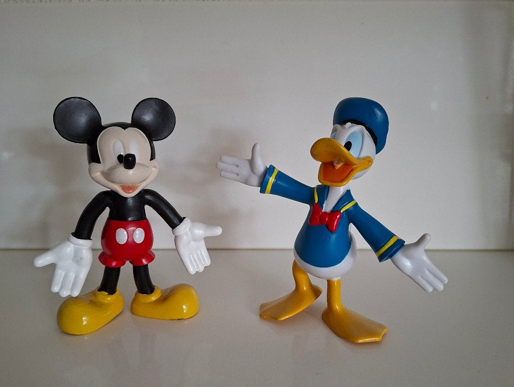 Disney figuren Micky en Donald, Verzamelen, Ophalen, Overige figuren, Zo goed als nieuw, Beeldje of Figuurtje